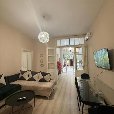 Hostel Limore